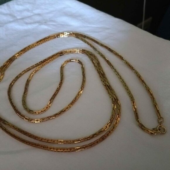 VINTAGE 60" GOLDTONE GREEK KEY NECKLACE W/CLASP - Picture 4 of 4